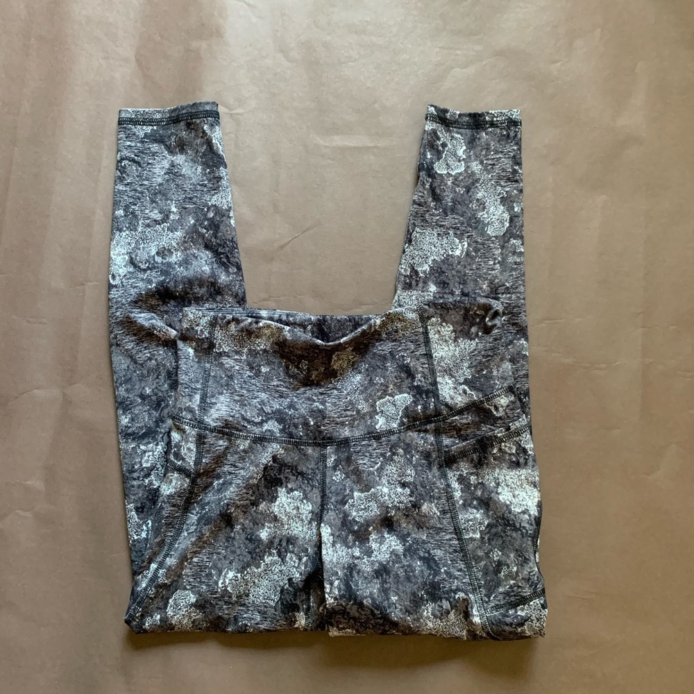 NWOT Champion Legging with pockets